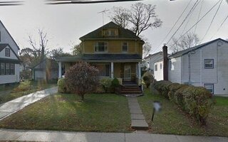 135 Whaley St, Freeport, NY 11520