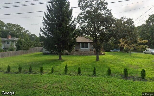 1350 Flanders Rd, Riverhead, NY 11901