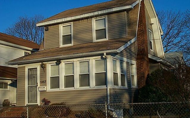 1357 Langdon Blvd, Rockville Centre, NY 11570