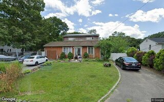 136 Bedford Ave, Mastic, NY 11950