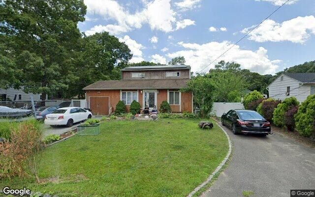 136 Bedford Ave, Mastic, NY 11950