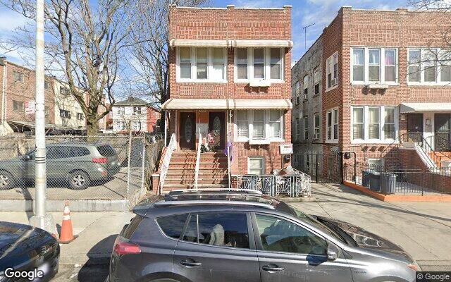 1362 Noble Ave, Bronx, NY 10472 (Porch)