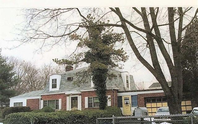 1369 Pea Pond Rd, Bellmore, NY 11710