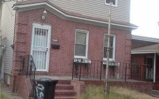 138-18 250th St, Rosedale, NY 11422