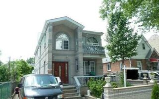 138-72 62nd Rd, Flushing, NY 11367