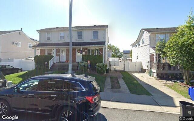 138 E Figurea Ave, Staten Island, NY 10308
