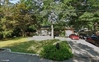 138 Maple St, Medford, NY 11763