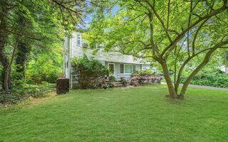 139 Brooksite Dr, Smithtown, NY 11787