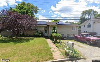 14 Armon St, Nesconset, NY 11767