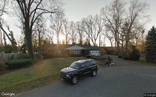 14 Briarcliff Pl, Huntington, NY 11743