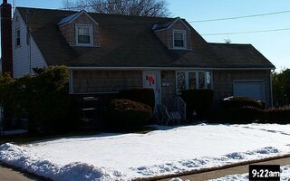 14 Byron St, Bethpage, NY 11714