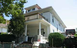 14 E Hudson St, Long Beach, NY 11561