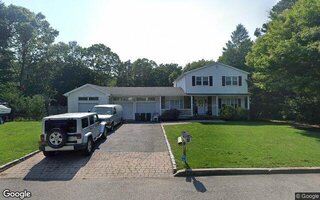 14 Ferrick Ave, Medford, NY 11763