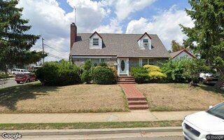 14 Keil St, Elmont, NY 11003