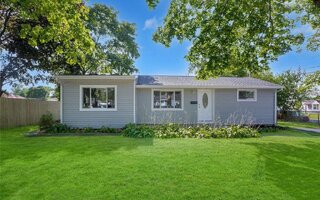 14 Nicoll Ave, Central Islip, NY 11722