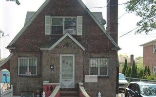 140-50 Quince Ave, Flushing, NY 11355