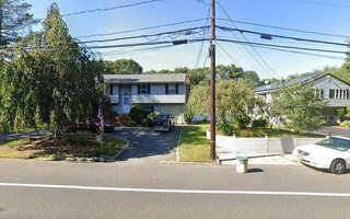 1401 Spur Dr S, Islip, NY 11751