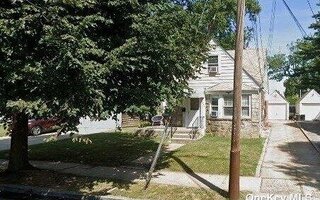 141 Oak Ave, Hempstead, NY 11550