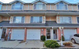 142 Alex Cir, Staten Island, NY 10305