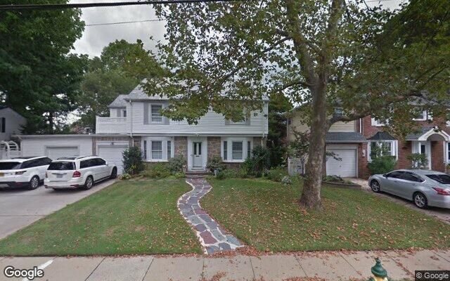 142 California Ave, Freeport, NY 11520