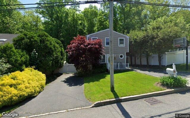 143 A Walnut Rd, Kings Park, NY 11754