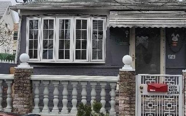 144-11 Shore Ave, Jamaica, NY 11435 (Porch)