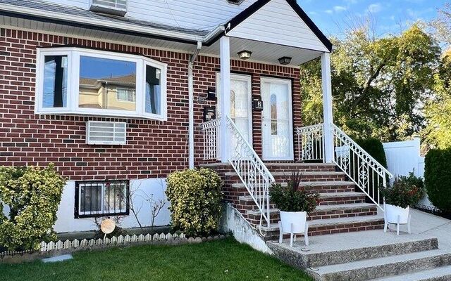 144-46 177th Pl, Jamaica, NY 11434 (Porch)