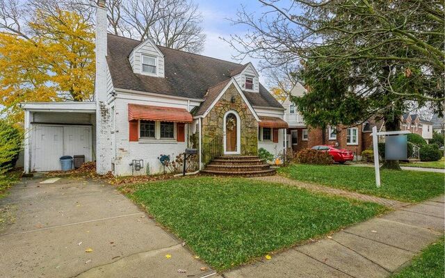 144 E Seaman Ave, Freeport, NY 11520 (Yard)