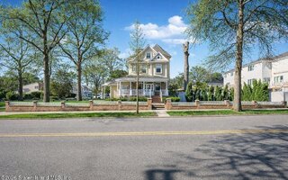 144 Guyon Ave, Staten Island, NY 10306