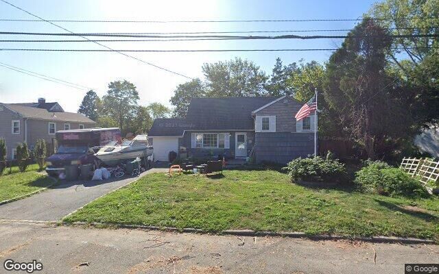 1442 Peters Blvd, Bay Shore, NY 11706