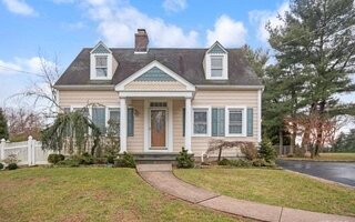 1450 Merritts Rd, Farmingdale, NY 11735