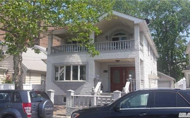 146-16 Hawthorn Ave, Flushing, NY 11355