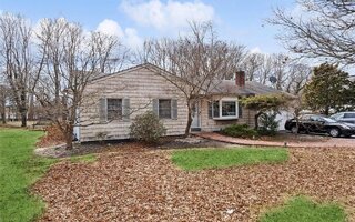 1462 Motor Pkwy, Islandia, NY 11749