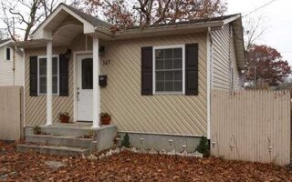 147 Carroll Ave, Ronkonkoma, NY 11779