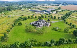 147 Eastport Manor Rd, Manorville, NY 11949