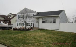 147 Madison Ave, Island Park, NY 11558