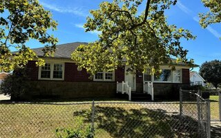 149 Perkins Ave, Oceanside, NY 11572