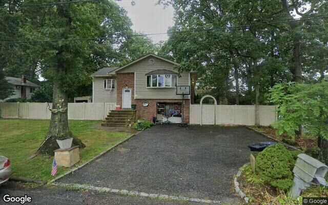 149 Webster Ave, Ronkonkoma, NY 11779