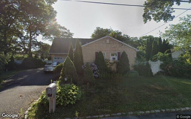 1495 Claas Ave, Holbrook, NY 11741