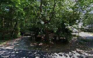 15 Clover St, Mastic, NY 11950
