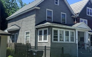 15 Crescent Pl, Buffalo, NY 14218