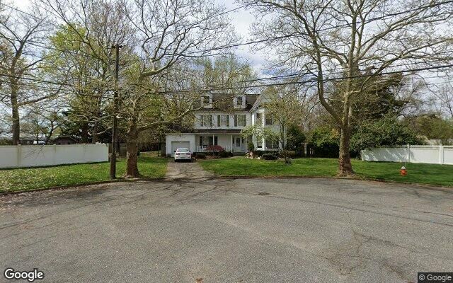 15 Ebb Ct, Commack, NY 11725