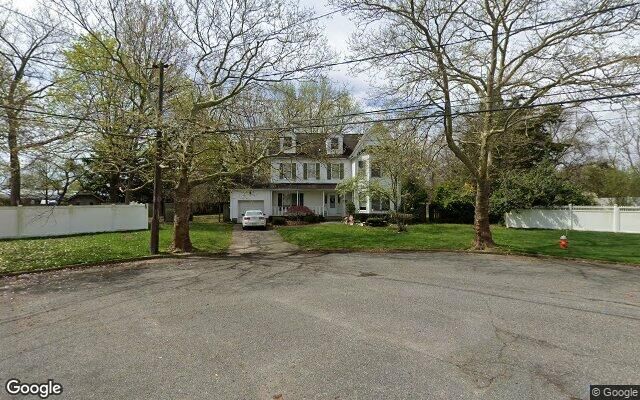 15 Ebb Ct, Commack, NY 11725