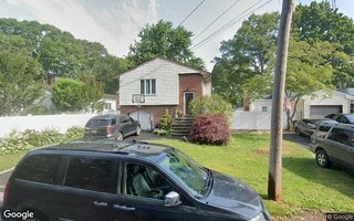 15 Jamaica St, Holtsville, NY 11742