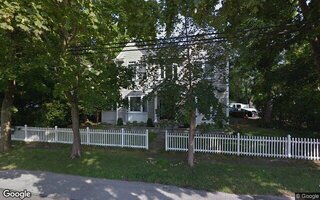 15 Jefferson St, East Islip, NY 11730