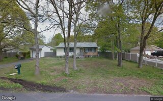 15 Kilroy Dr, Mastic, NY 11950