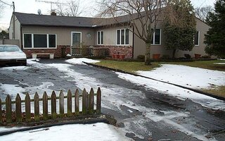 15 Marshall St, Massapequa, NY 11758
