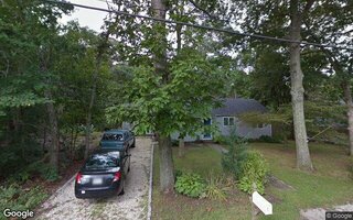 15 Temple Ave, Riverhead, NY 11901