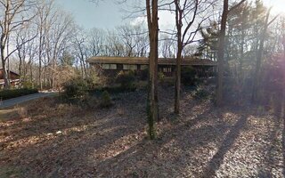 15 Truxton Ln, Northport, NY 11768