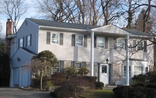 15 Willow Ct, Manhasset, NY 11030
